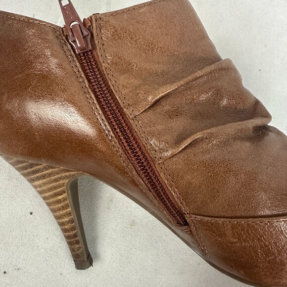 Aldo Brown Leather Ankle Booties Size 8 With Side Zipper & Cone Heel - Picture 2 of 11